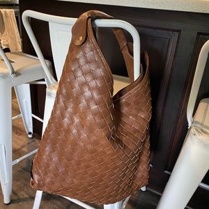 Tan faux leather shoulder bag